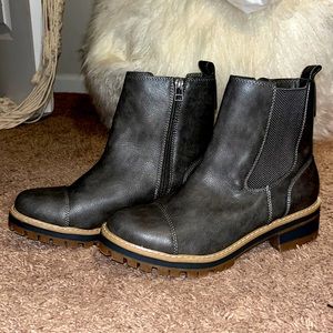 Time and Tru Booties